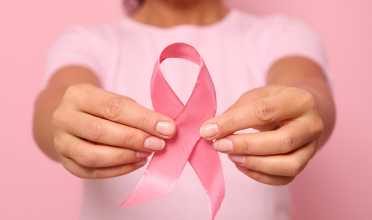 Outubro Rosa Pet: Um guia sobre a saúde reprodutiva da fêmea